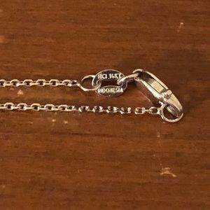 14kt sterling silver chain. 14 inches long